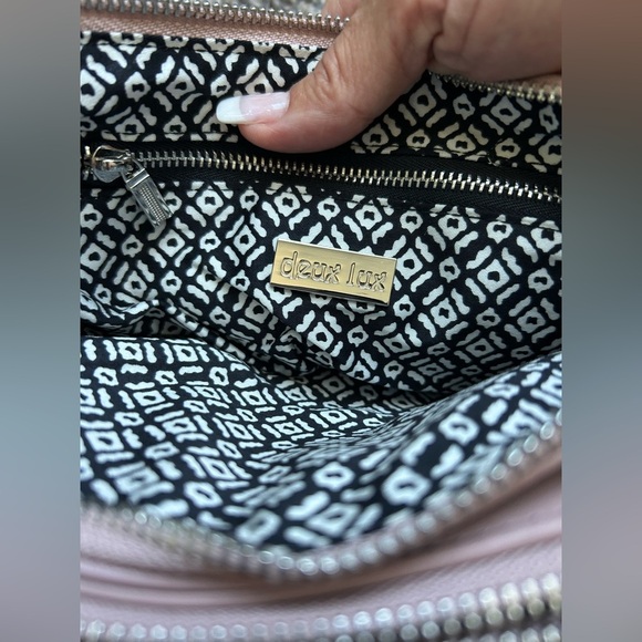 Deux Lux NWT vegan leather Maribel Double Zip Crossbody Blush Purse - Picture 10 of 12